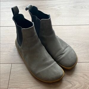 Men's vivo barefoot Gray Chelsea Boots